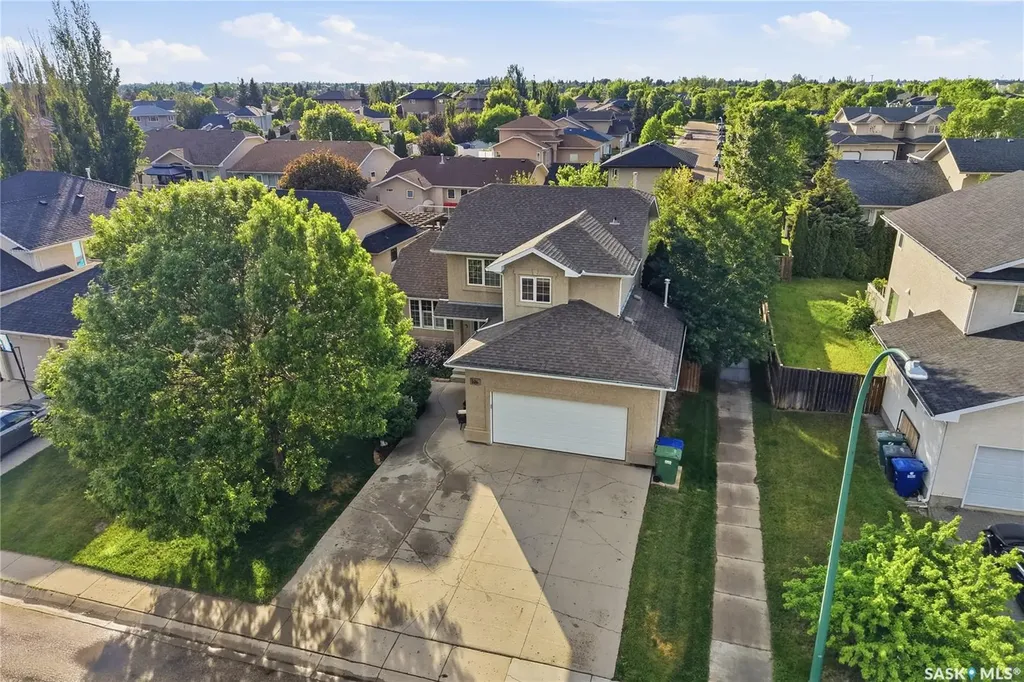 126 Beechmont Crescent Saskatoon SK S7C 1C7