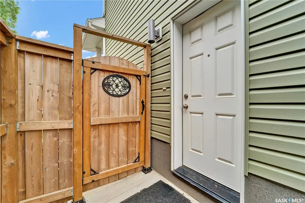 419 Ells Way Saskatoon SK S7L 6K8