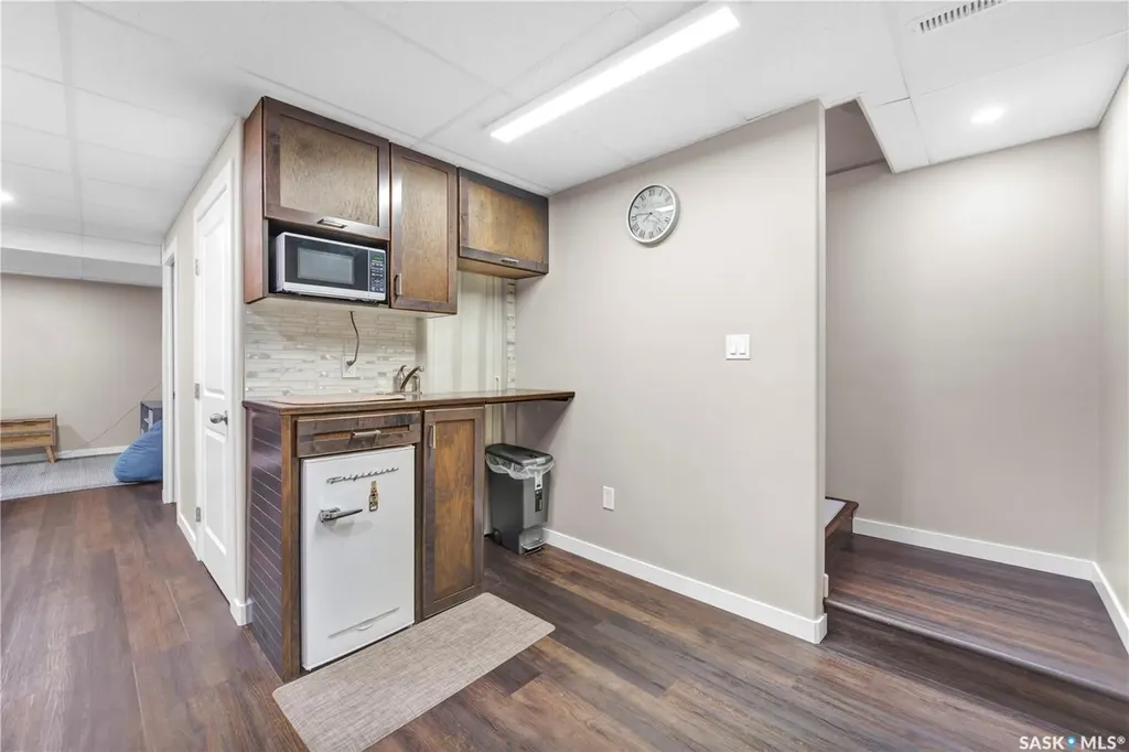 419 Ells Way Saskatoon SK S7L 6K8