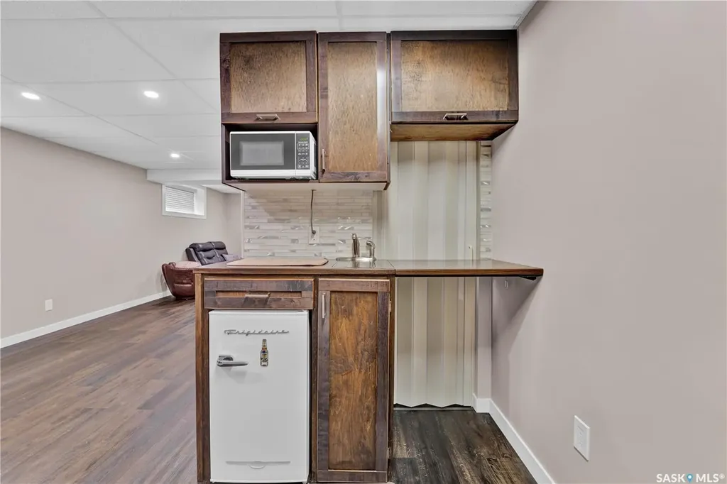 419 Ells Way Saskatoon SK S7L 6K8