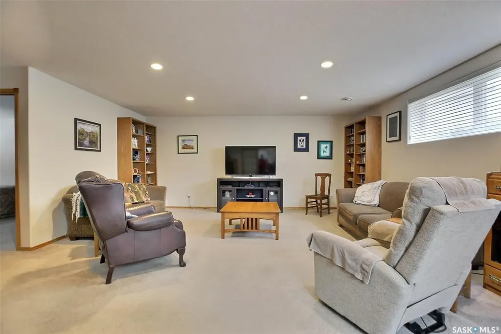 5082 Fahlman Crescent Regina SK S4X 4R9