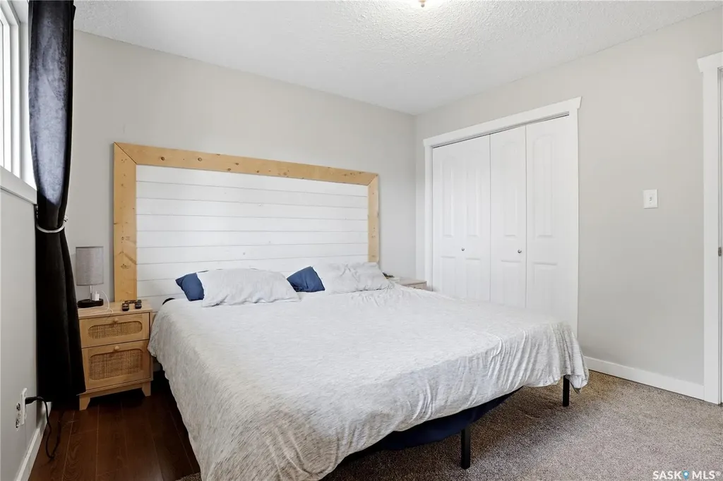 55 Kennedy Crescent Regina SK S4R 6G3