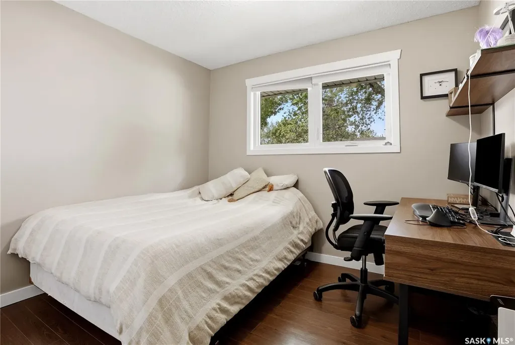 55 Kennedy Crescent Regina SK S4R 6G3
