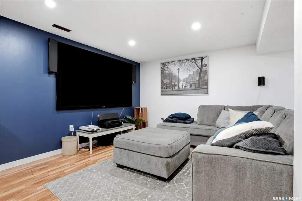 55 Kennedy Crescent Regina SK S4R 6G3