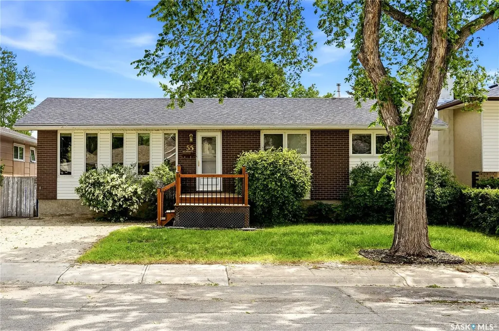 55 Kennedy Crescent Regina SK S4R 6G3