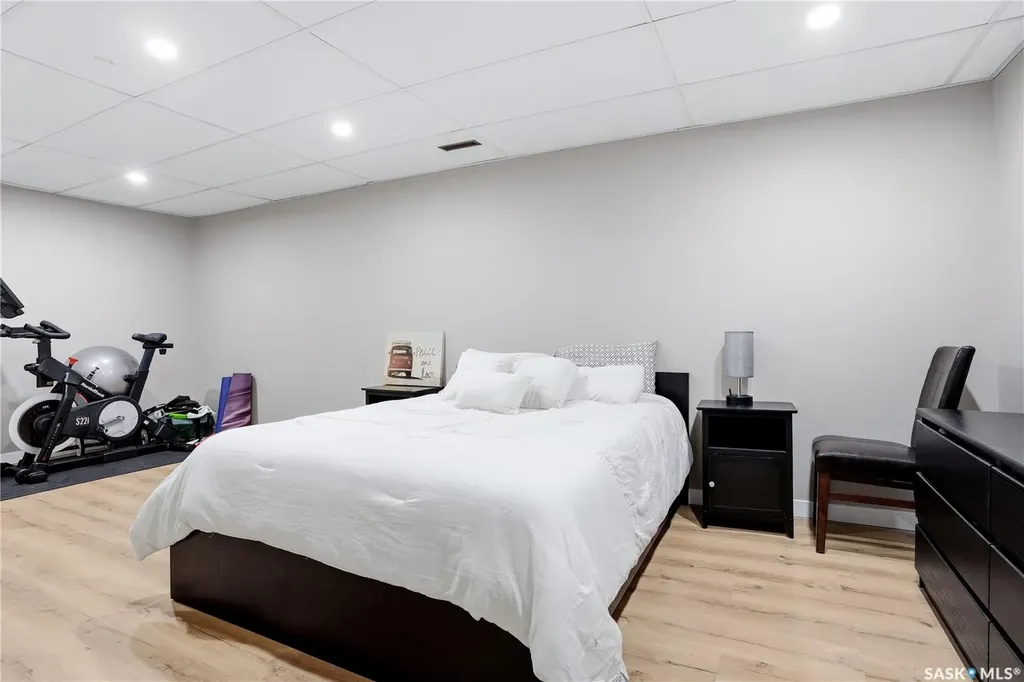 55 Kennedy Crescent Regina SK S4R 6G3