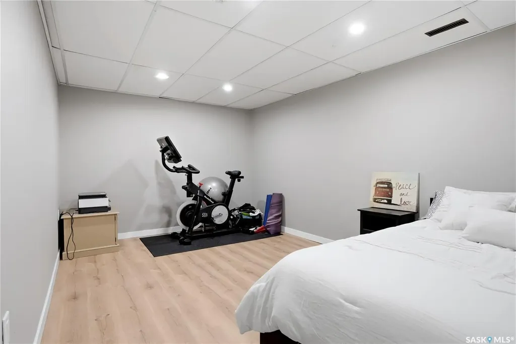 55 Kennedy Crescent Regina SK S4R 6G3