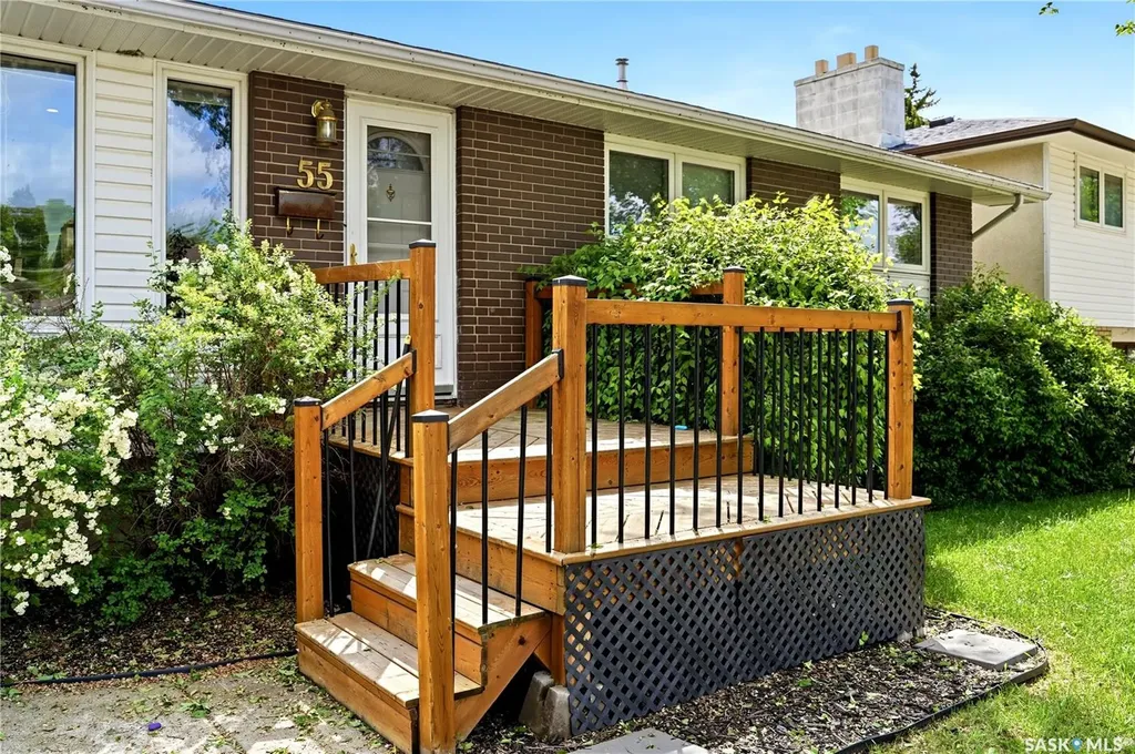 55 Kennedy Crescent Regina SK S4R 6G3
