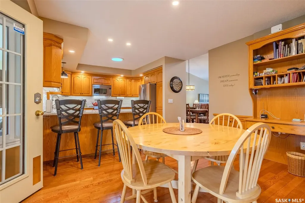 406 Braeburn Crescent Saskatoon SK S7V 1A5