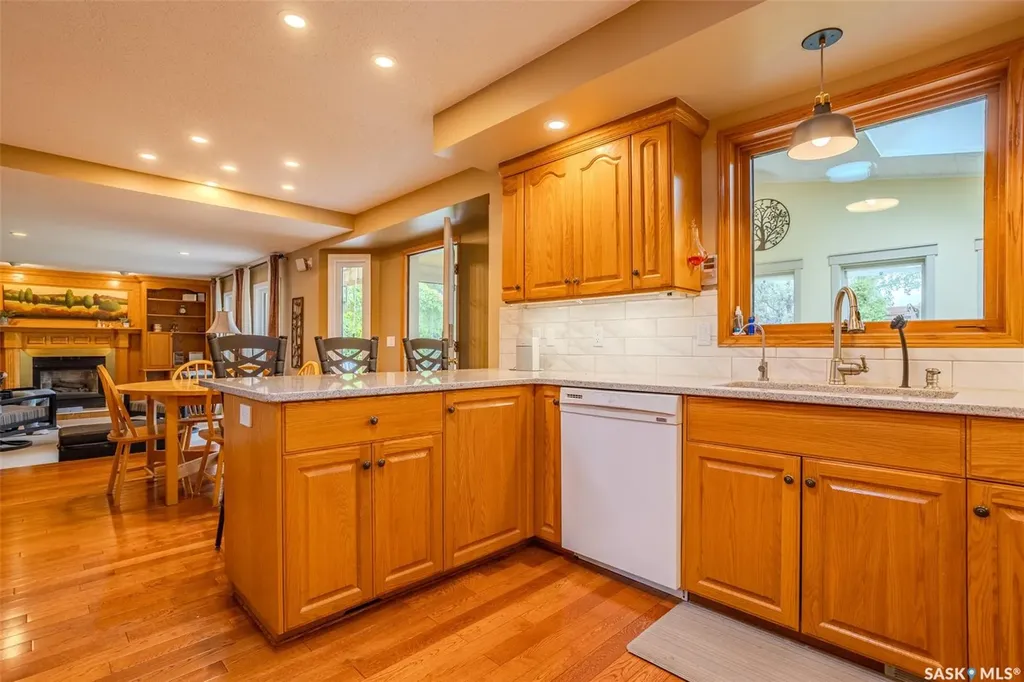 406 Braeburn Crescent Saskatoon SK S7V 1A5