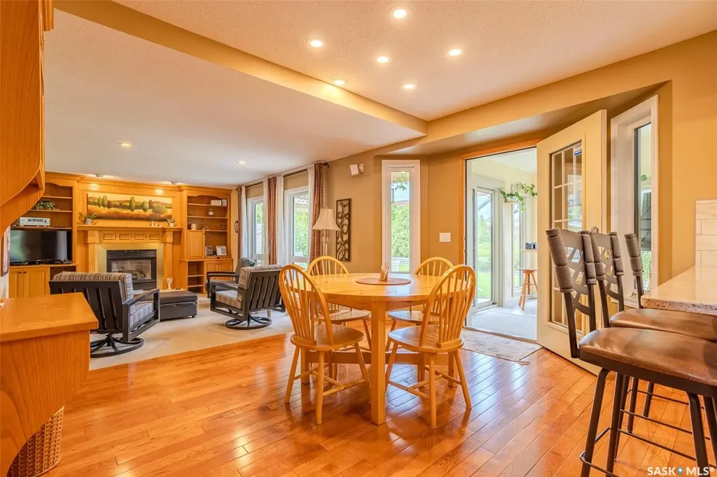 406 Braeburn Crescent Saskatoon SK S7V 1A5