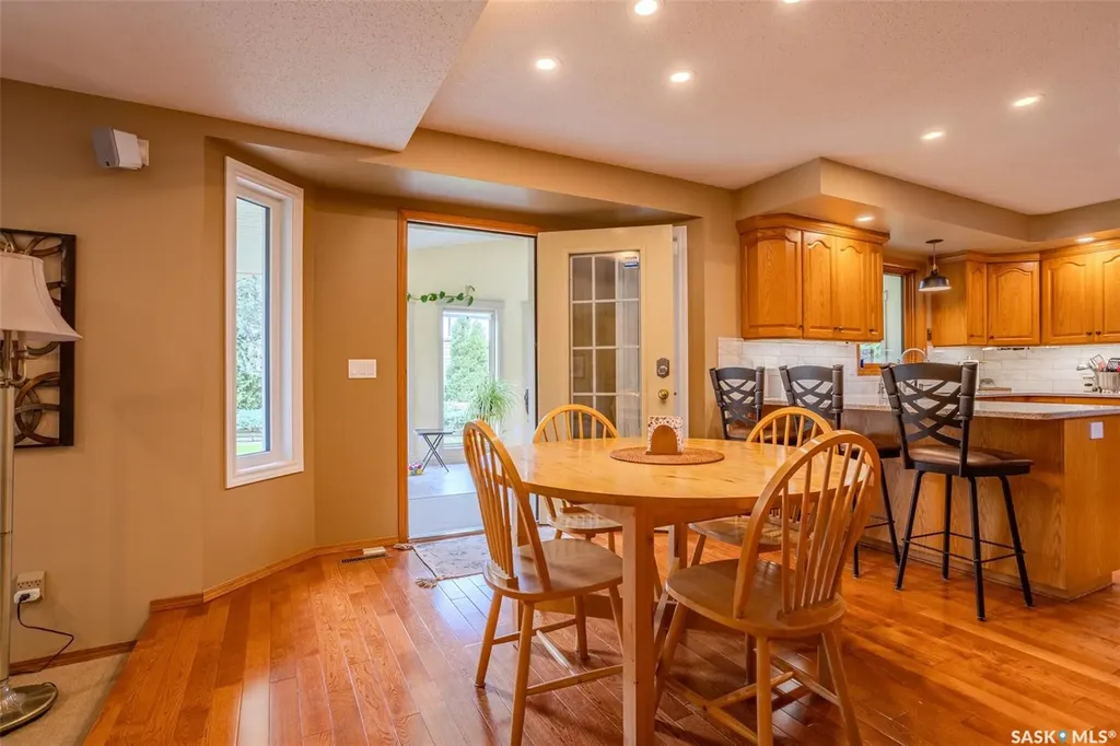 406 Braeburn Crescent Saskatoon SK S7V 1A5