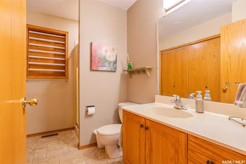 406 Braeburn Crescent Saskatoon SK S7V 1A5