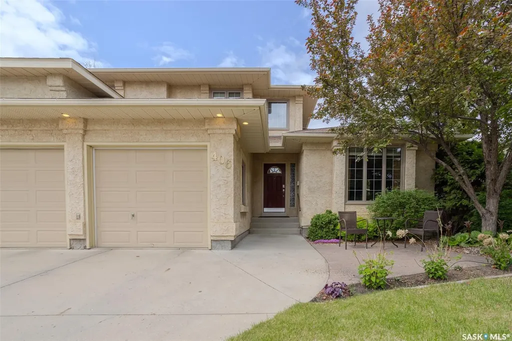 406 Braeburn Crescent Saskatoon SK S7V 1A5