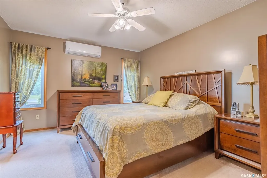 406 Braeburn Crescent Saskatoon SK S7V 1A5