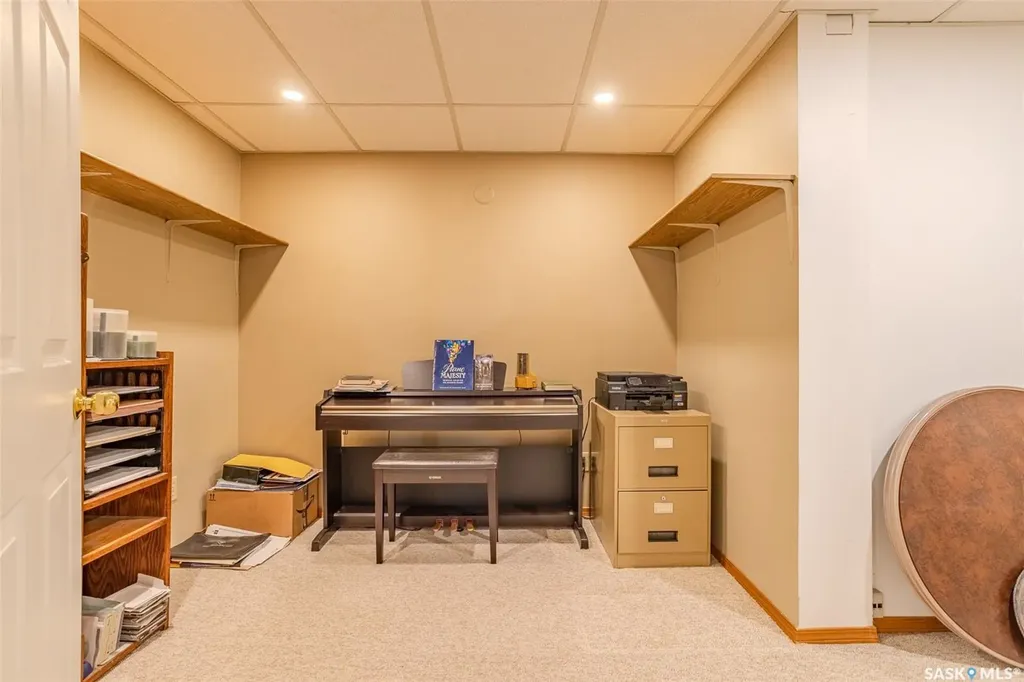 406 Braeburn Crescent Saskatoon SK S7V 1A5