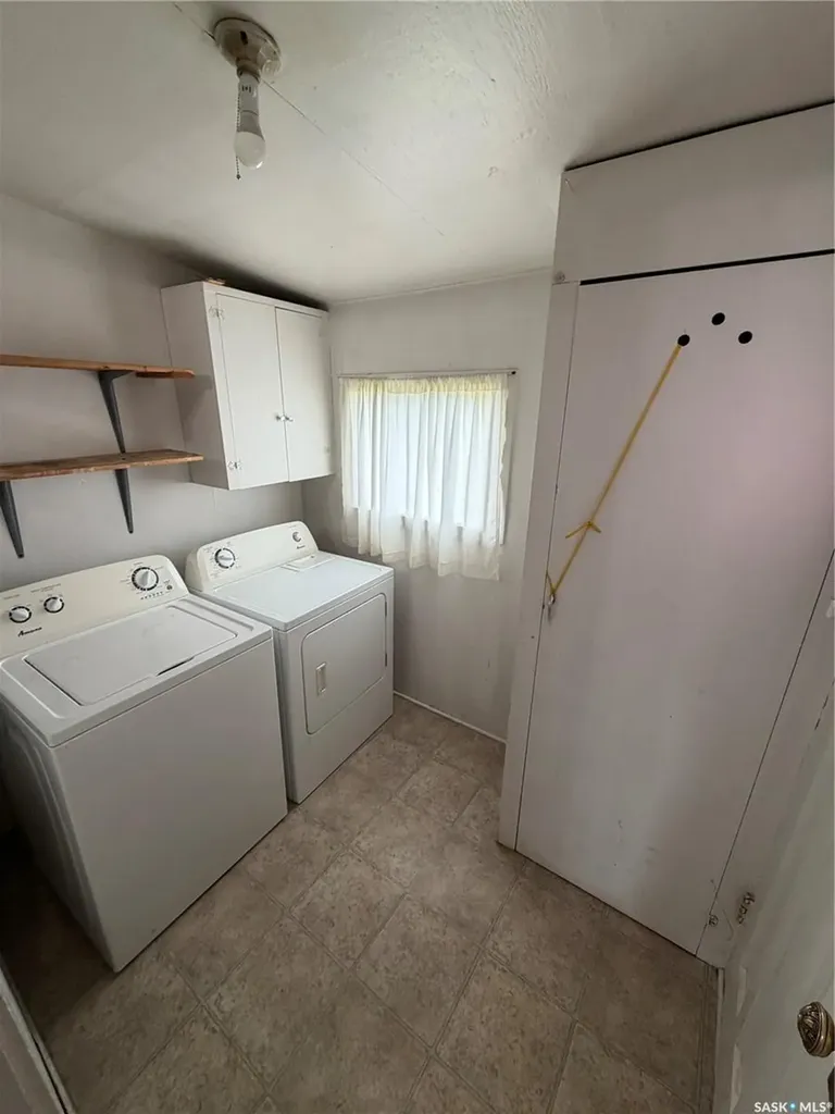 1225 Atkinson Street Regina SK S4N 3V7