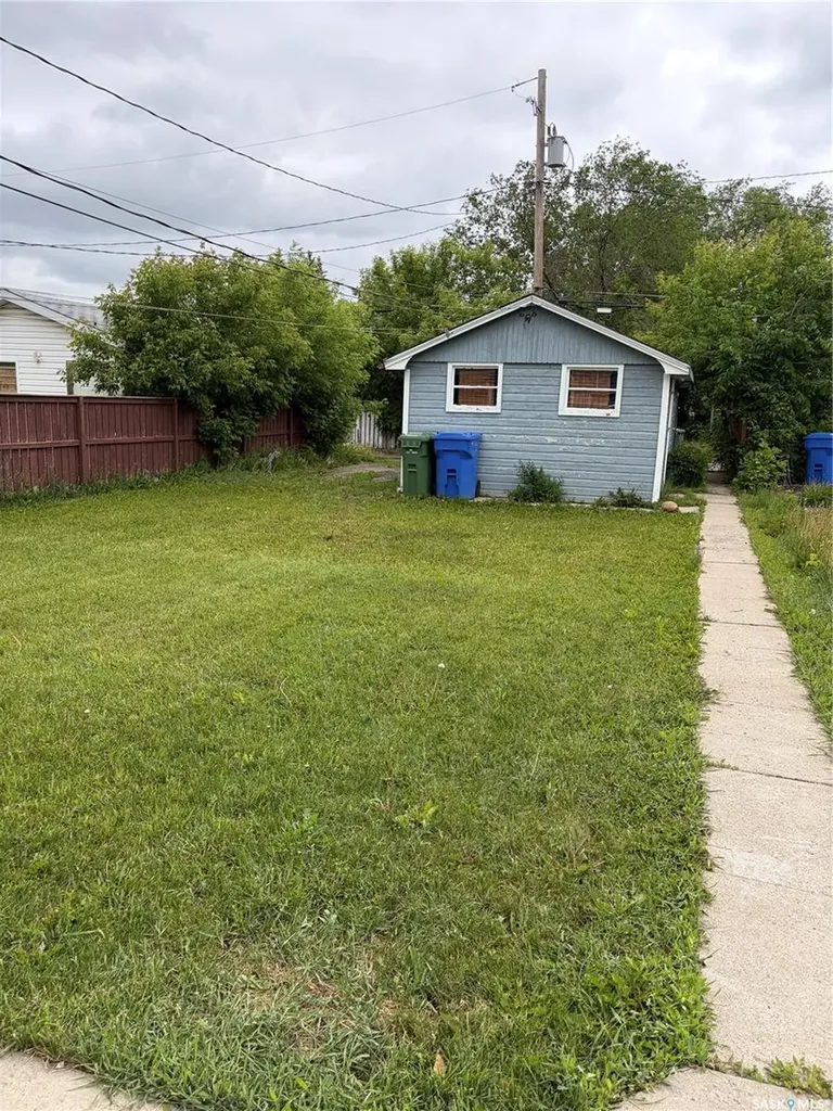 1225 Atkinson Street Regina SK S4N 3V7
