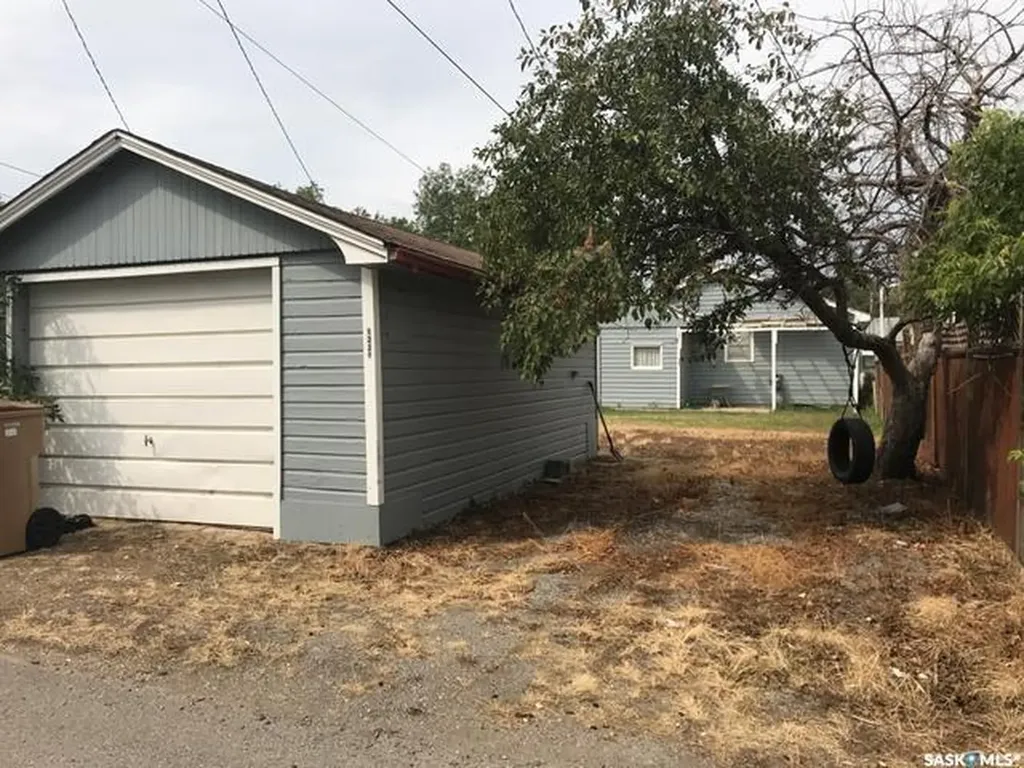 1225 Atkinson Street Regina SK S4N 3V7