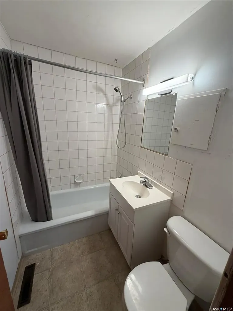 1225 Atkinson Street Regina SK S4N 3V7