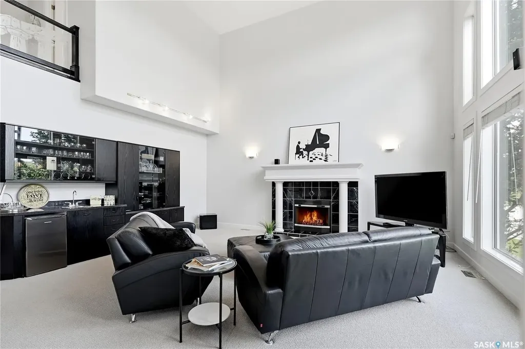 214 Mendel Green Saskatoon SK S7J 5J7