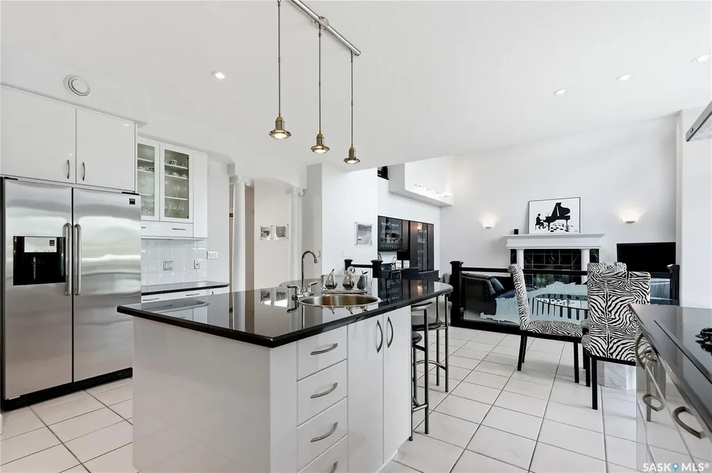 214 Mendel Green Saskatoon SK S7J 5J7