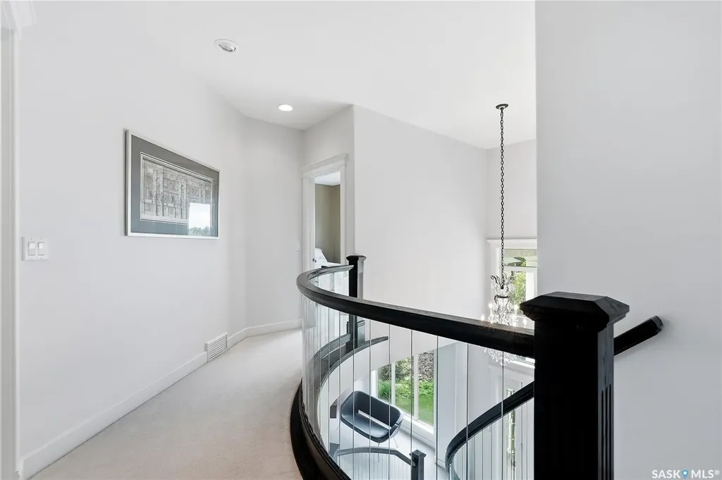214 Mendel Green Saskatoon SK S7J 5J7