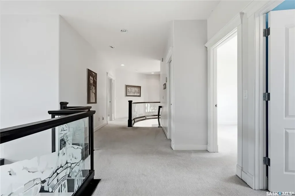 214 Mendel Green Saskatoon SK S7J 5J7