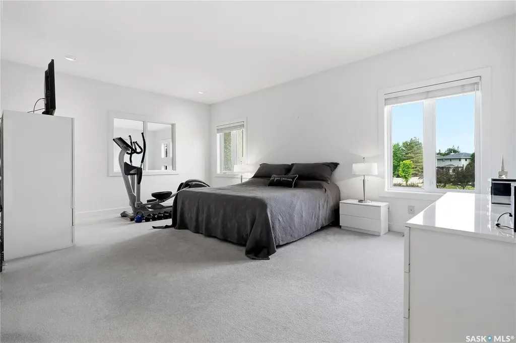214 Mendel Green Saskatoon SK S7J 5J7