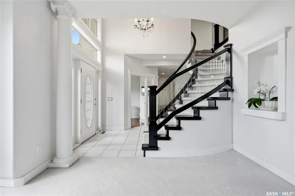214 Mendel Green Saskatoon SK S7J 5J7