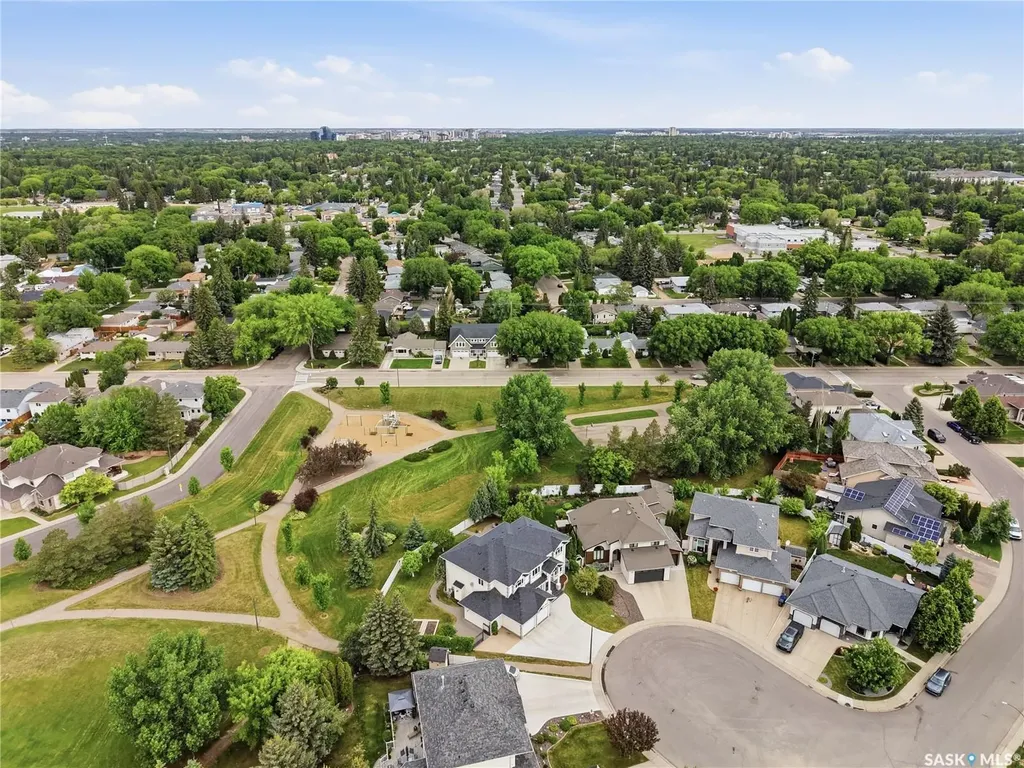 214 Mendel Green Saskatoon SK S7J 5J7