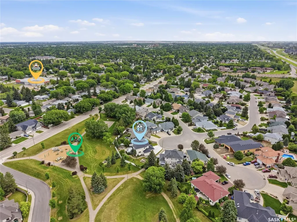 214 Mendel Green Saskatoon SK S7J 5J7