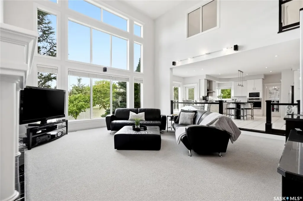 214 Mendel Green Saskatoon SK S7J 5J7