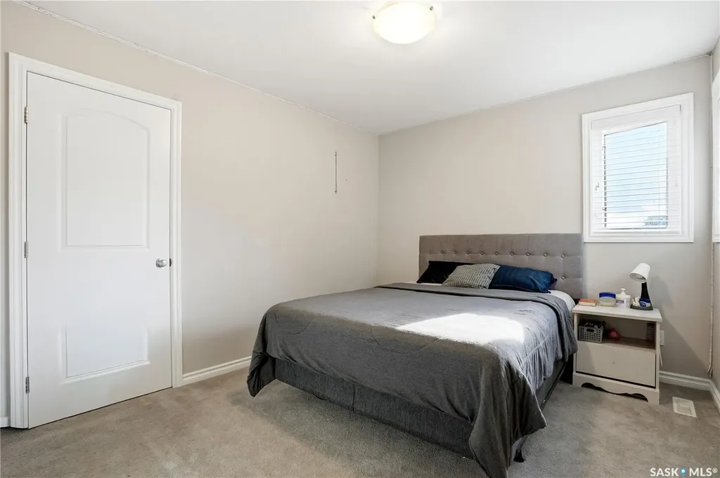 302 Dickson Crescent Saskatoon SK S7T 0T8