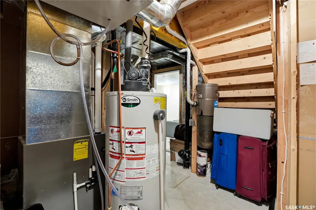 302 Dickson Crescent Saskatoon SK S7T 0T8