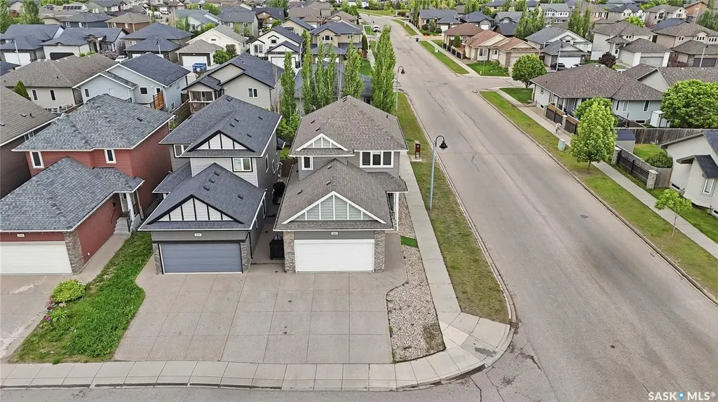 302 Dickson Crescent Saskatoon SK S7T 0T8
