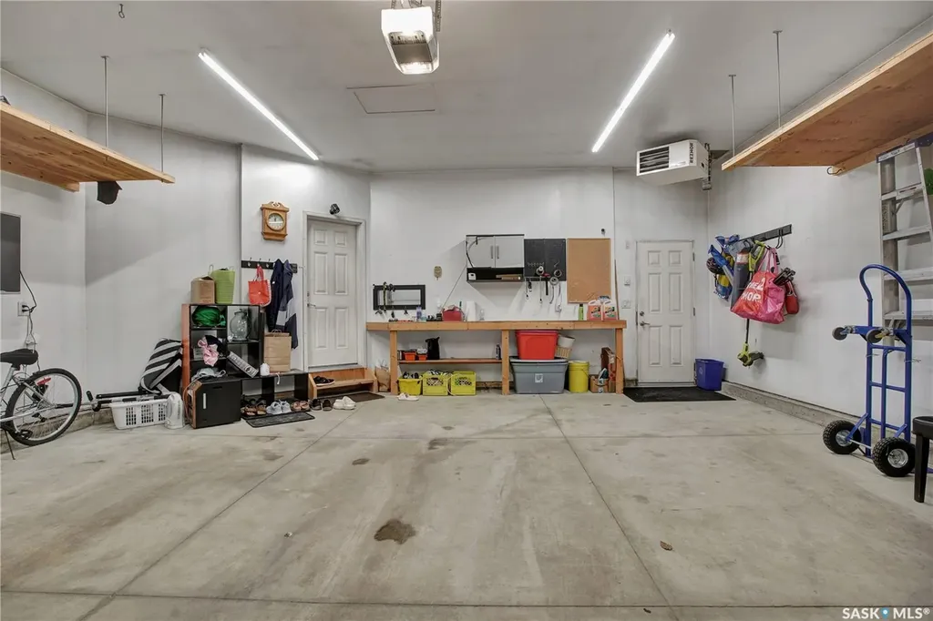 902 Stony Crescent Martensville SK S7K 6K7