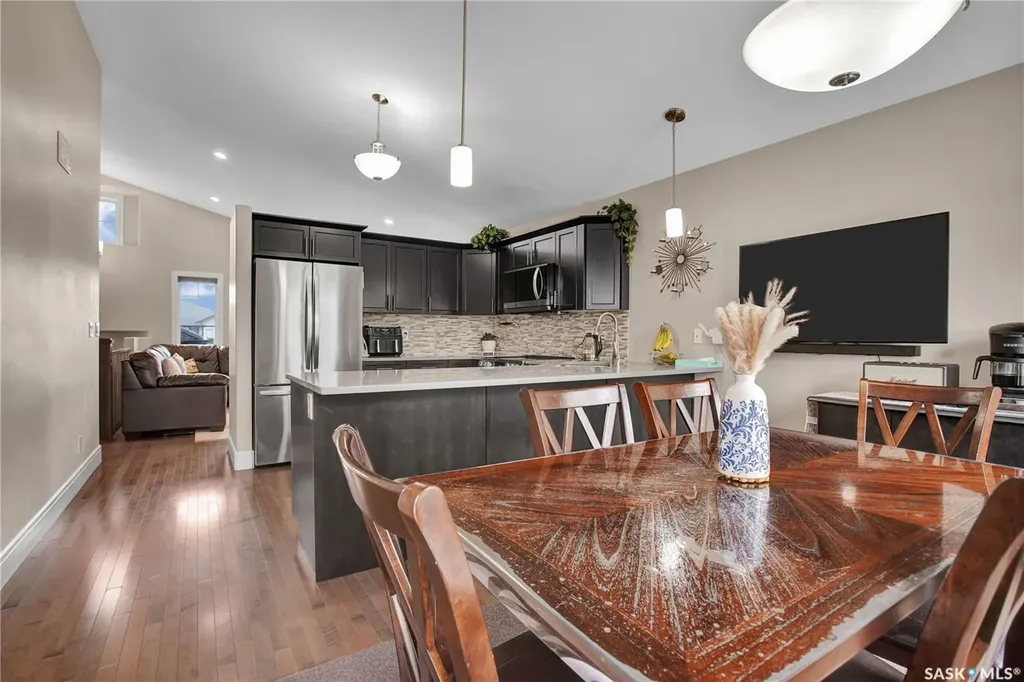 902 Stony Crescent Martensville SK S7K 6K7