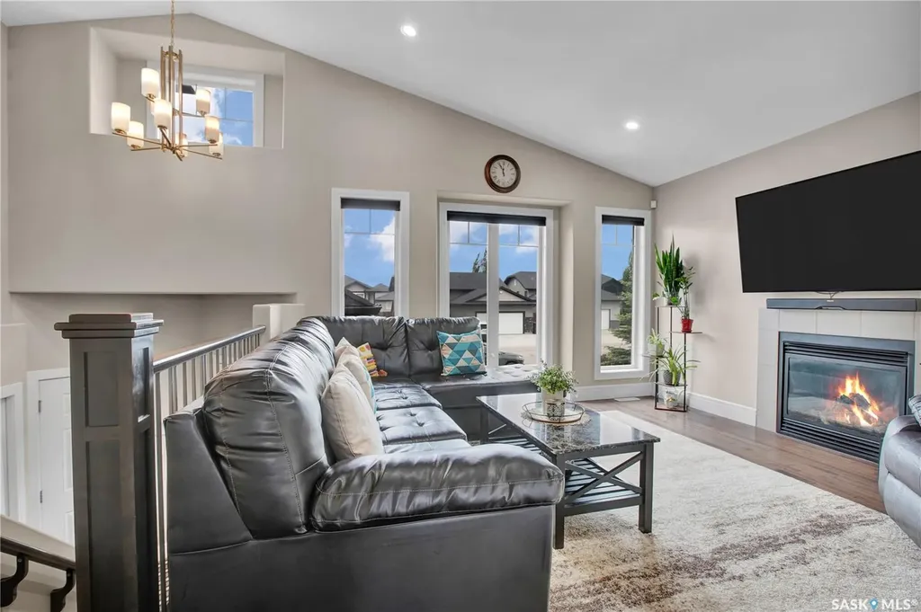 902 Stony Crescent Martensville SK S7K 6K7