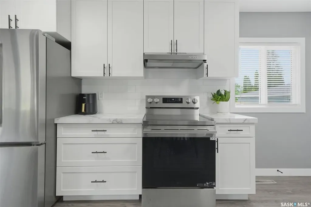 1924 Dufferin Avenue Saskatoon SK S7J 1B7