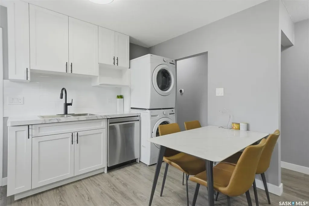 1924 Dufferin Avenue Saskatoon SK S7J 1B7