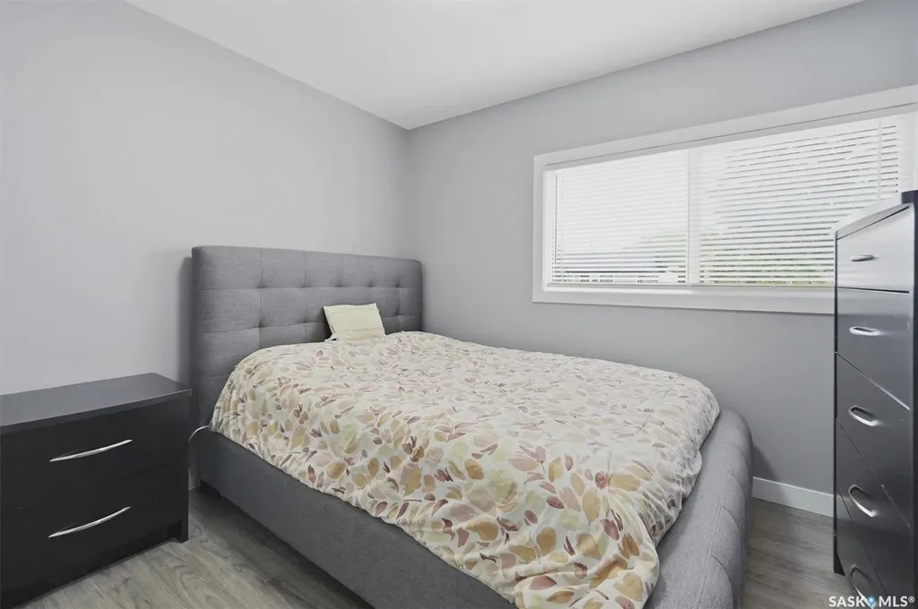 1924 Dufferin Avenue Saskatoon SK S7J 1B7
