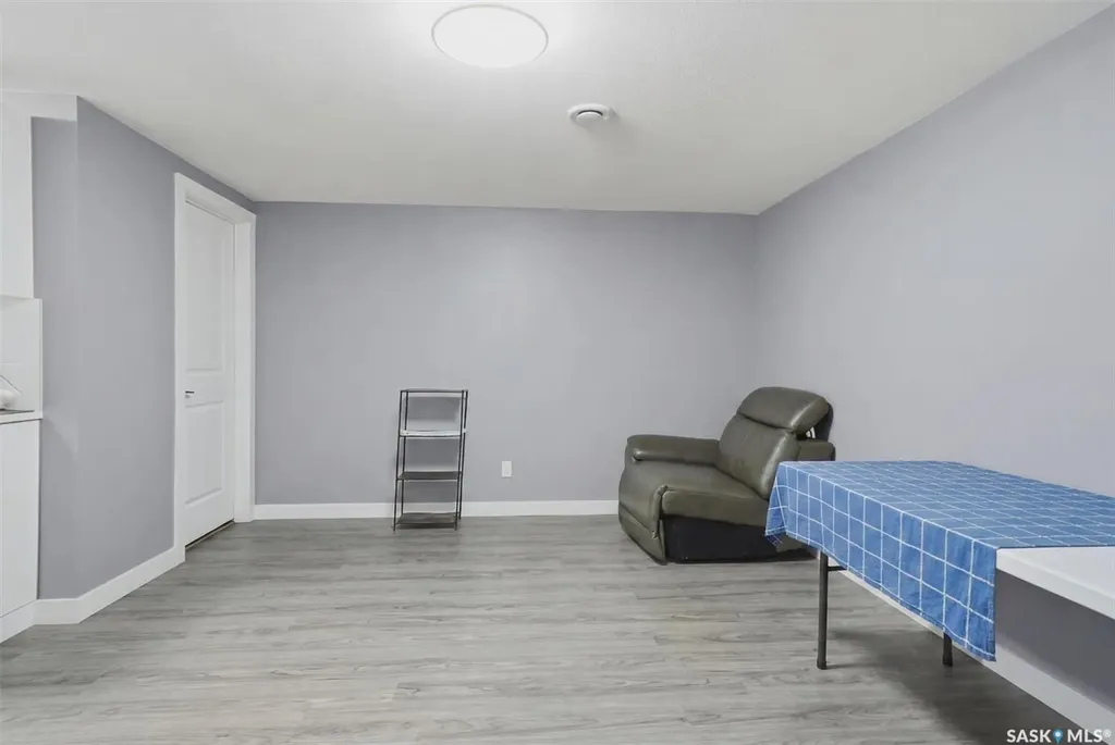 1924 Dufferin Avenue Saskatoon SK S7J 1B7