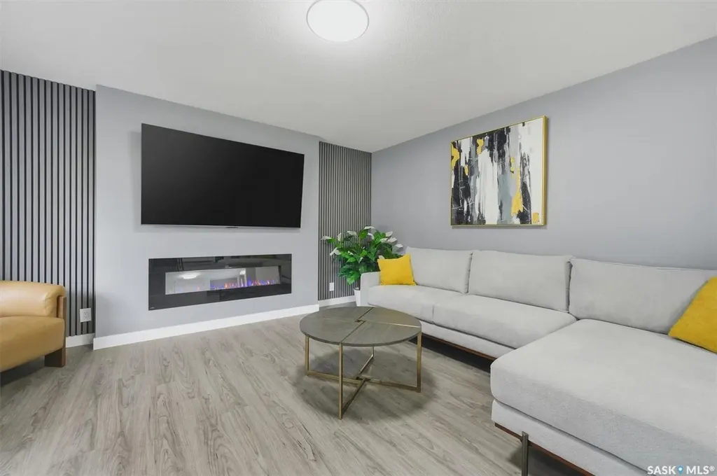 1924 Dufferin Avenue Saskatoon SK S7J 1B7