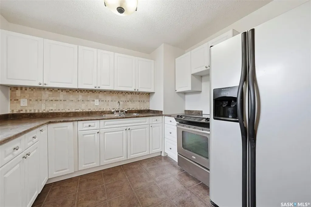 502 X Avenue N Saskatoon SK S7L 3K2