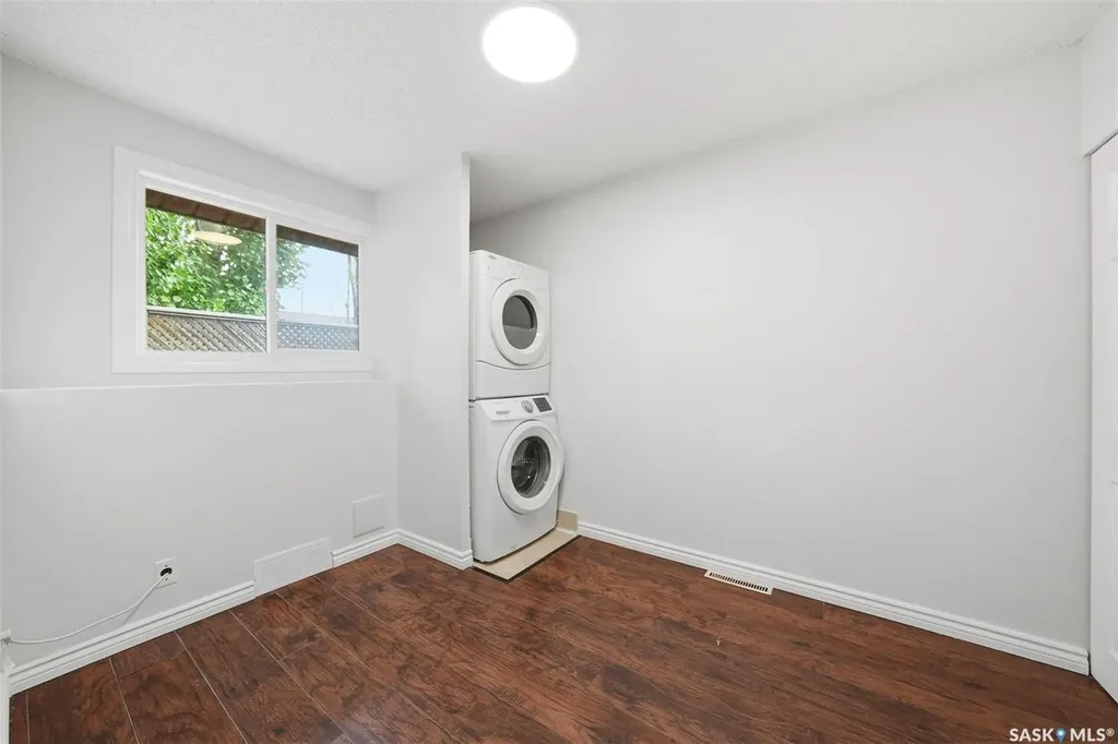 502 X Avenue N Saskatoon SK S7L 3K2