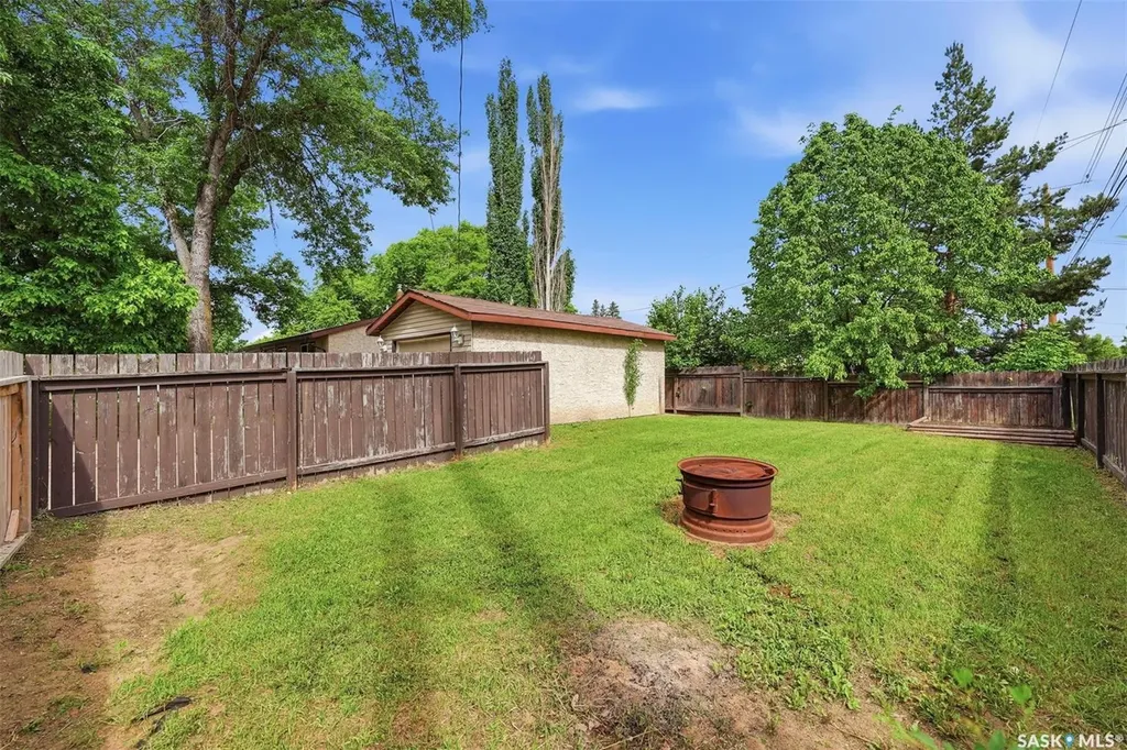 502 X Avenue N Saskatoon SK S7L 3K2