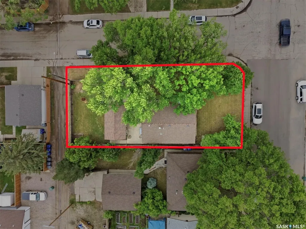 502 X Avenue N Saskatoon SK S7L 3K2