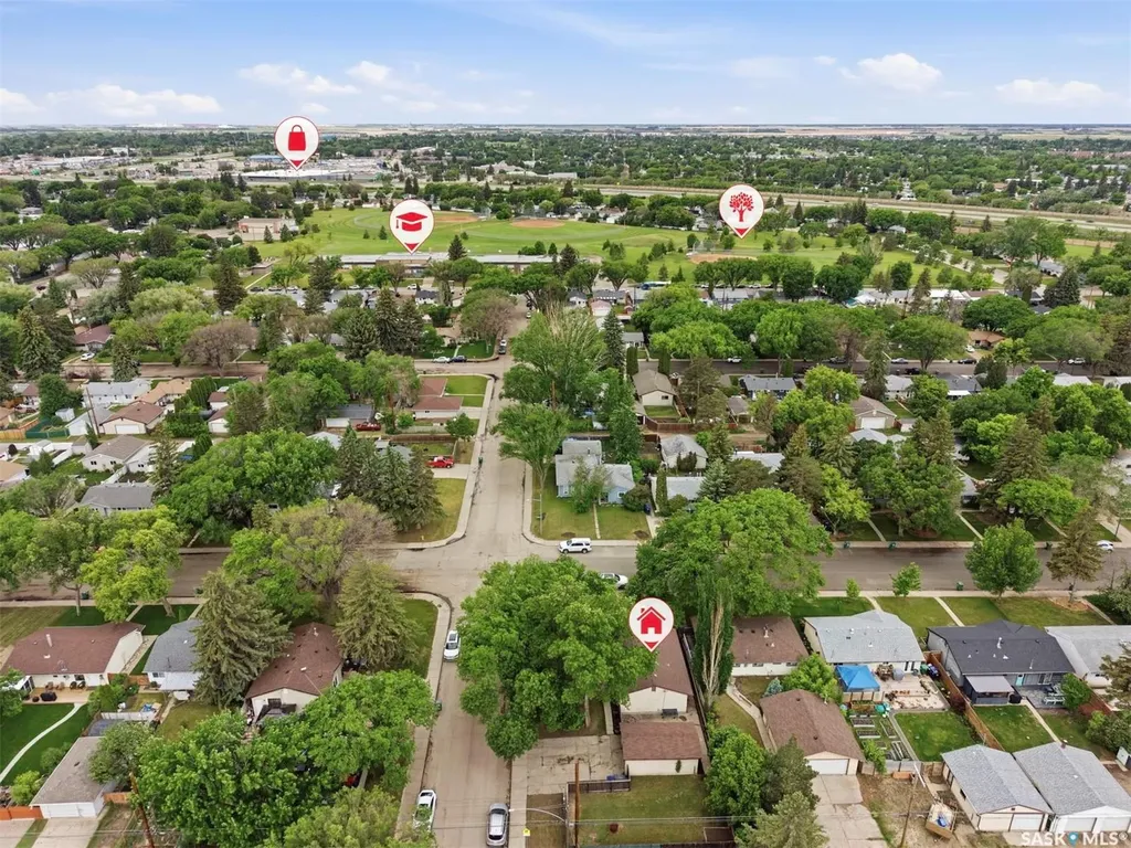 502 X Avenue N Saskatoon SK S7L 3K2
