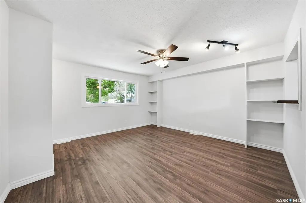 502 X Avenue N Saskatoon SK S7L 3K2